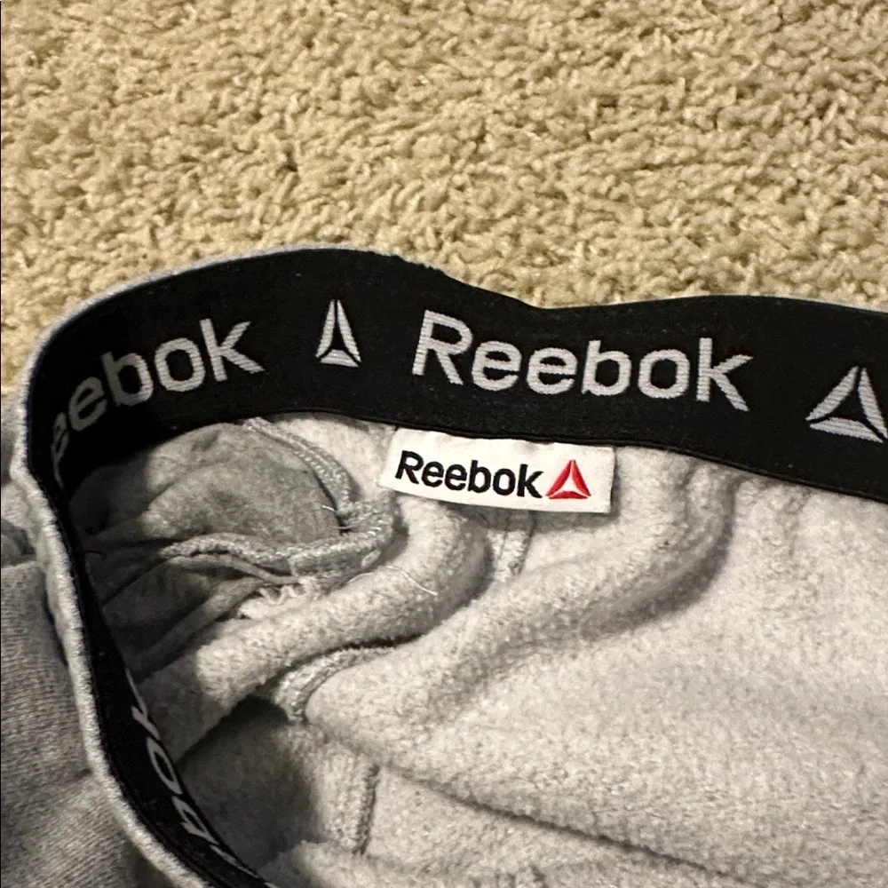 Reebok Boys Sweatpants - Medium